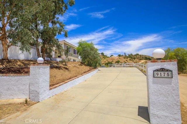 9175 Yucca Hills, Agua Dulce, CA 91390