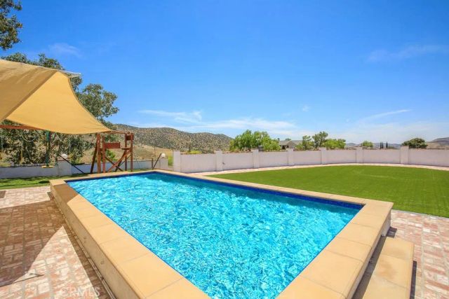 9175 Yucca Hills, Agua Dulce, CA 91390