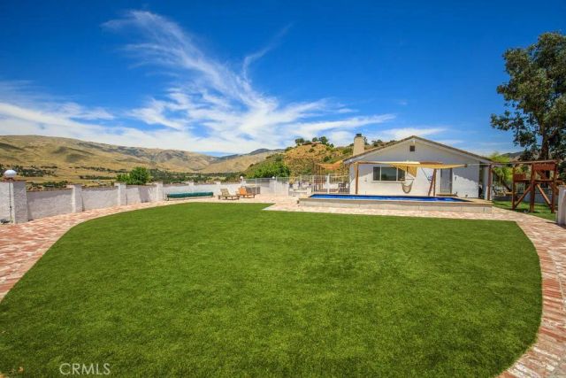 9175 Yucca Hills, Agua Dulce, CA 91390