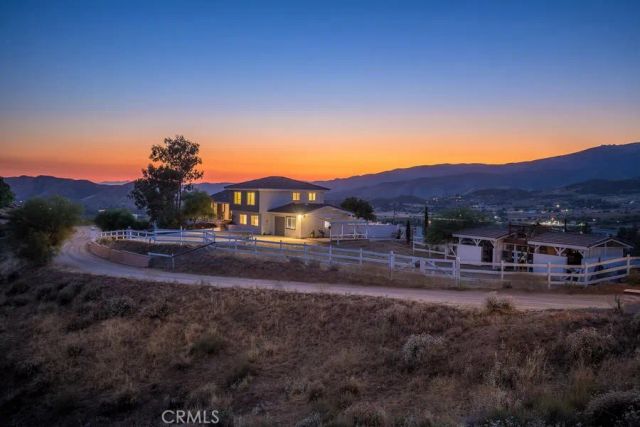 9175 Yucca Hills, Agua Dulce, CA 91390