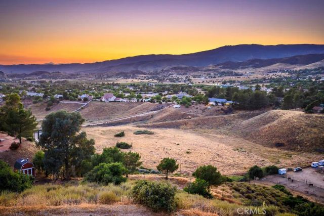 9175 Yucca Hills, Agua Dulce, CA 91390