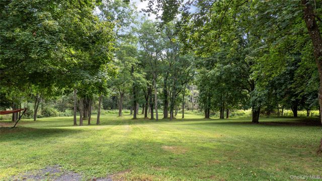 36 Market Lane, Clinton Corners, NY 12514