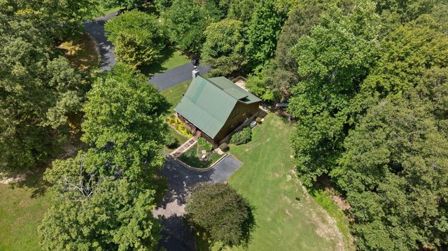 204 The Village Drive, Nancy, KY 42544