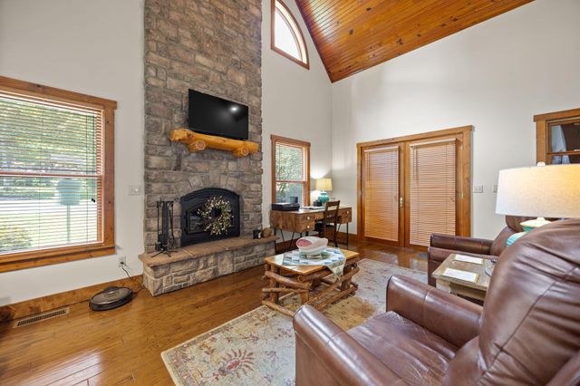 204 The Village Drive, Nancy, KY 42544