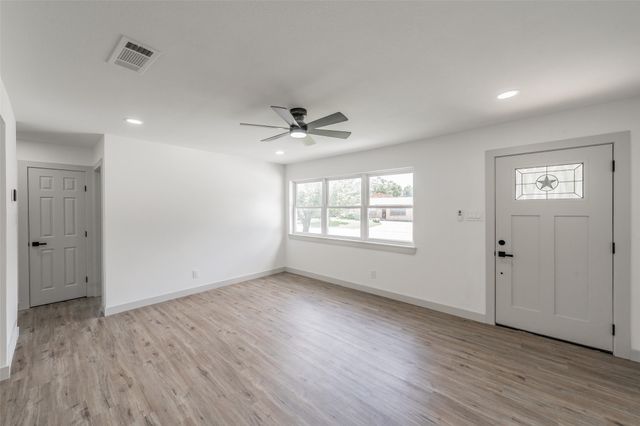 2005 Meadow Lane, Arlington, TX 76010