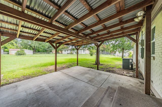 2005 Meadow Lane, Arlington, TX 76010