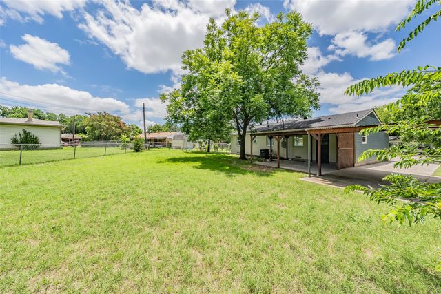 2005 Meadow Lane, Arlington, TX 76010