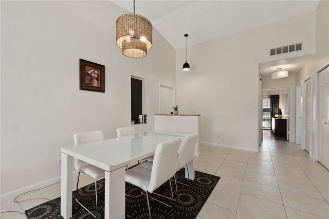 3212 S Lakeview Circle 10205, Fort Pierce, FL 34949