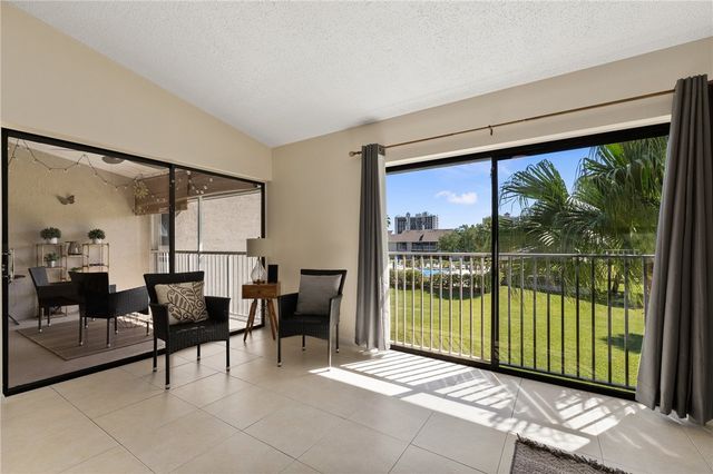3212 S Lakeview Circle 10205, Fort Pierce, FL 34949