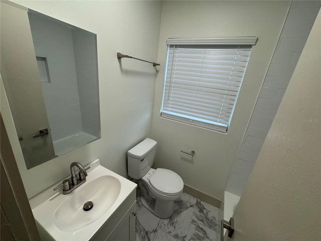 2001 DR MARTIN LUTHER KING JR STREET N 4, St Petersburg, FL 33704