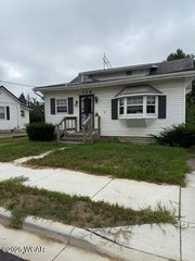 736 Leeson Avenue, Van Wert, OH 45891