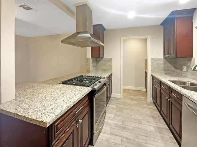 12107 Pompton Drive, Houston, TX 77089