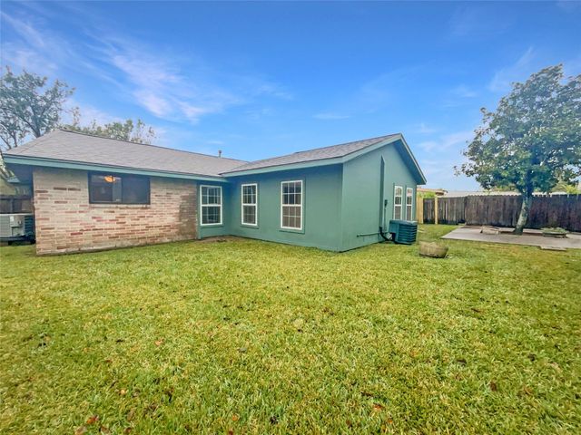 12107 Pompton Drive, Houston, TX 77089