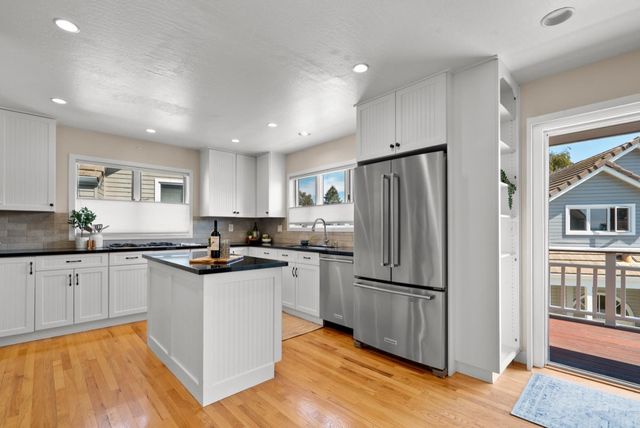 152 Frederick Street, Santa Cruz, CA 95062