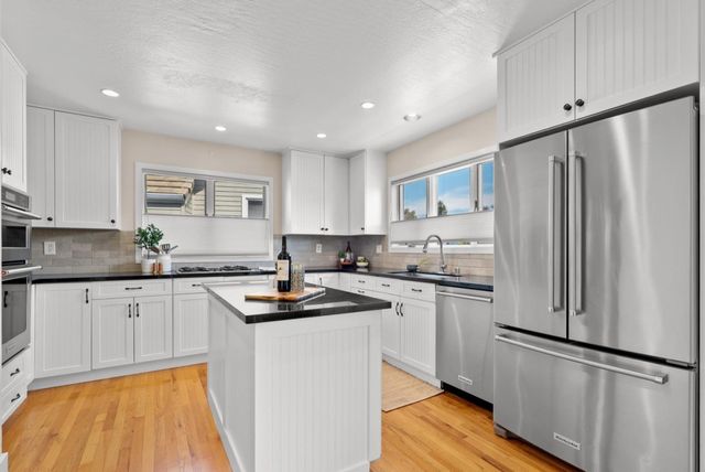 152 Frederick Street, Santa Cruz, CA 95062