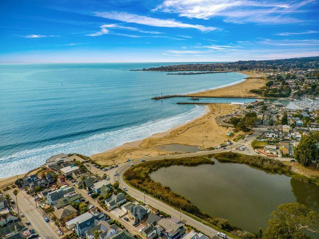 152 Frederick Street, Santa Cruz, CA 95062