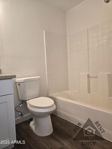 4025 E COOLBROOK Avenue, Phoenix, AZ 85032