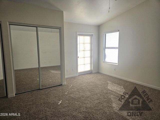 4025 E COOLBROOK Avenue, Phoenix, AZ 85032