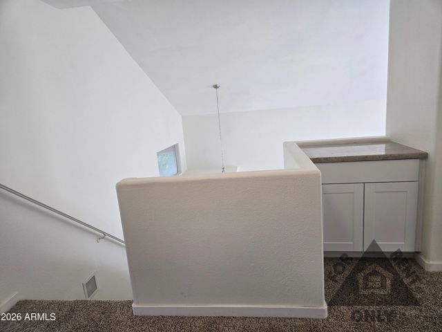 4025 E COOLBROOK Avenue, Phoenix, AZ 85032