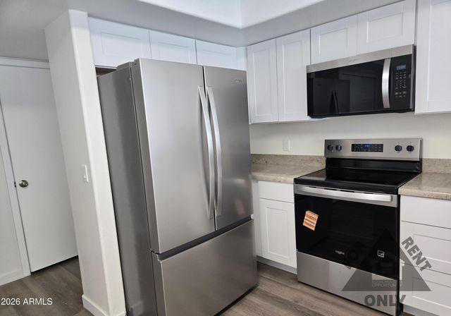 4025 E COOLBROOK Avenue, Phoenix, AZ 85032