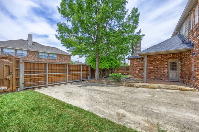 6609 Amesbury Lane, Rowlett, TX 75089
