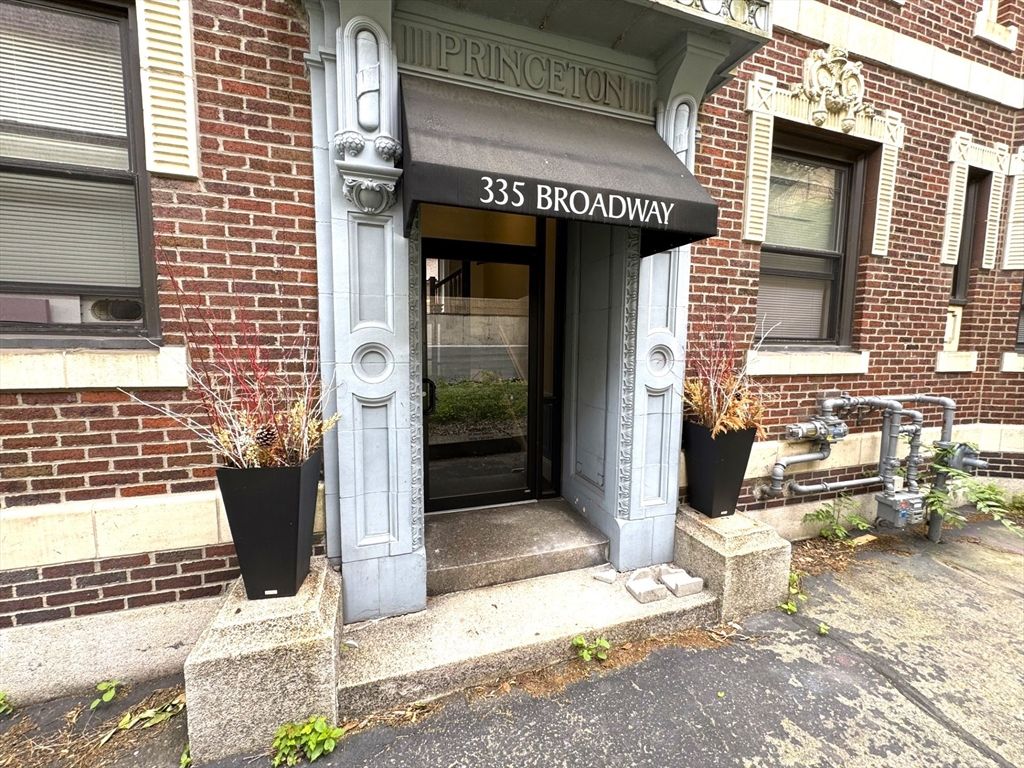 335 Broadway 21, Somerville, MA 02145
