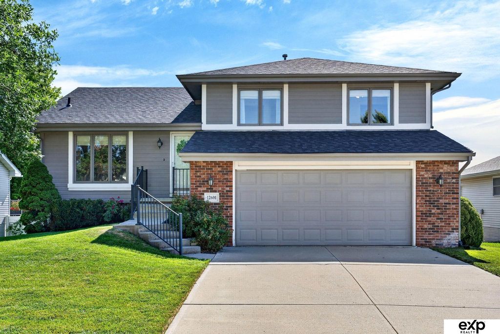 12601 S 218 Street, Gretna, NE 68028