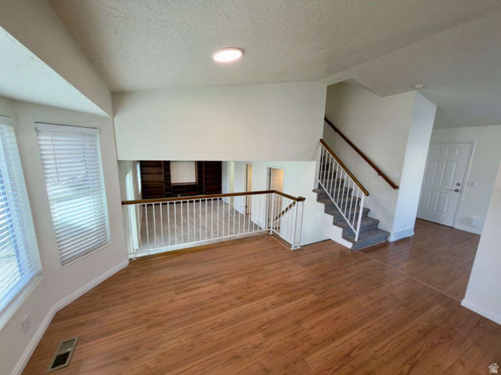 Image 4 of property listing at 1443 W 600 N, Pleasant Grove, UT 84062