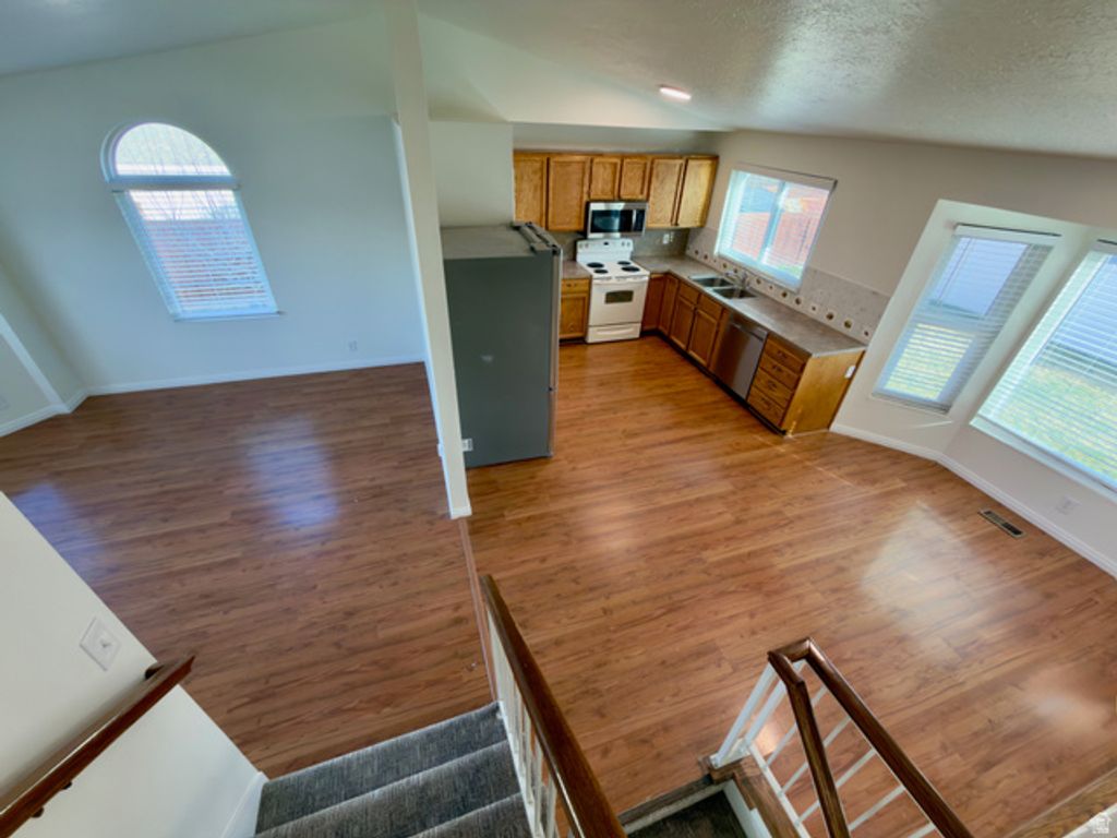 Image 5 of property listing at 1443 W 600 N, Pleasant Grove, UT 84062