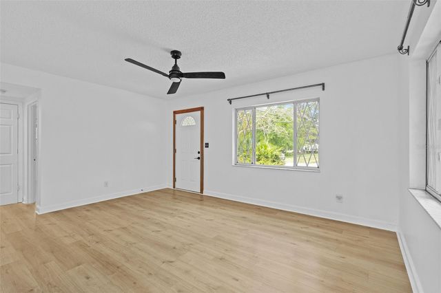 6206 S FOSTER AVENUE, Tampa, FL 33611