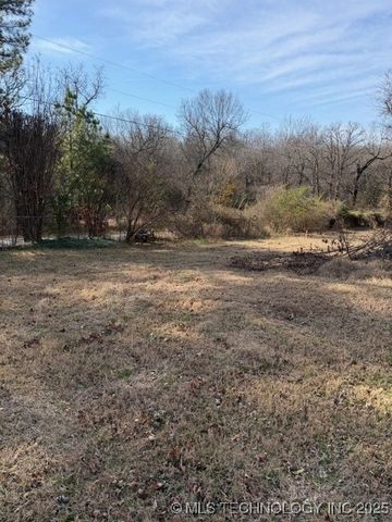 21403 E 410 Road, Chelsea, OK 74016
