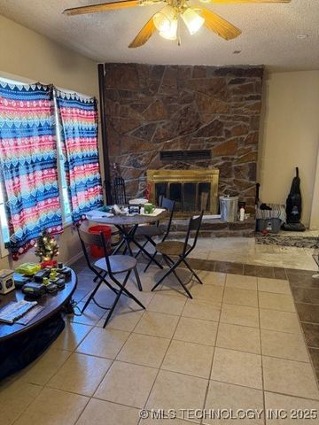 21403 E 410 Road, Chelsea, OK 74016