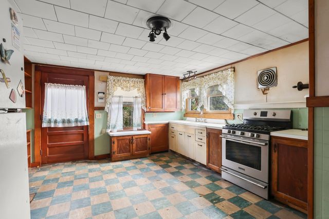 2576 Cranberry Hwy, Wareham, MA 02571