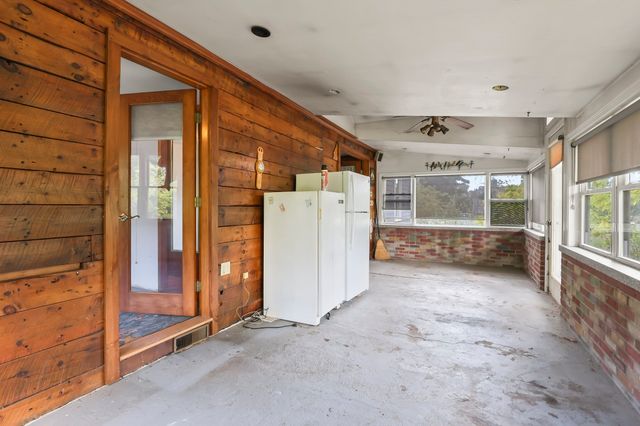 2576 Cranberry Hwy, Wareham, MA 02571