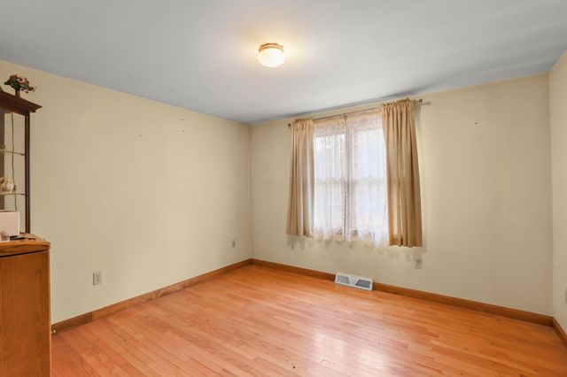 2576 Cranberry Hwy, Wareham, MA 02571