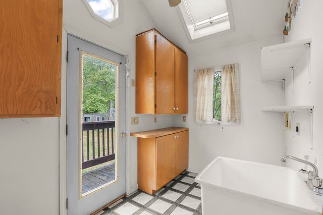 2576 Cranberry Hwy, Wareham, MA 02571