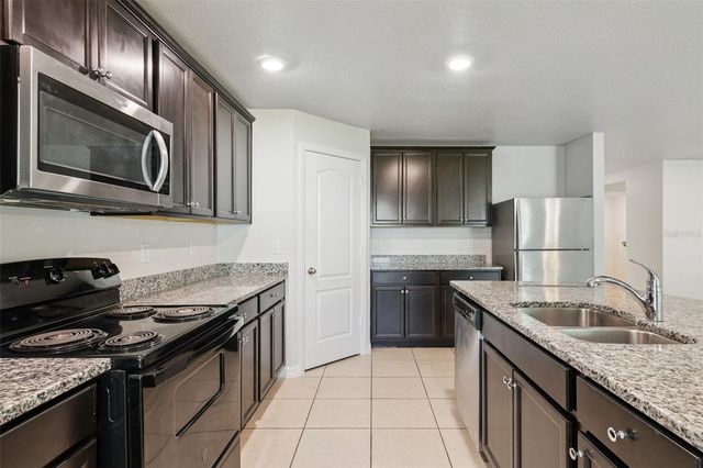1676 GOPHER TREE STREET, Mascotte, FL 34753