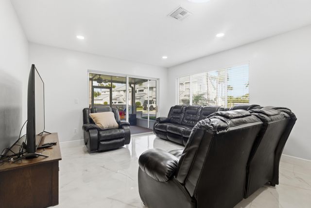 4949 N Highway A1a 213, Fort Pierce, FL 34949