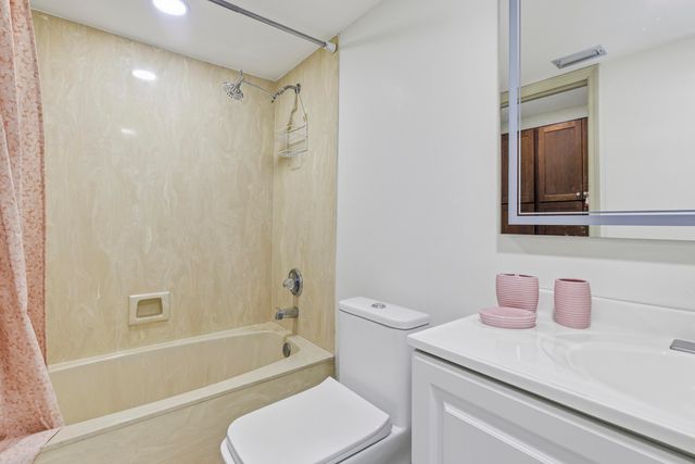 4949 N Highway A1a 213, Fort Pierce, FL 34949