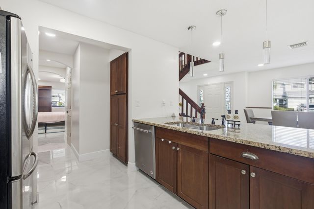 4949 N Highway A1a 213, Fort Pierce, FL 34949