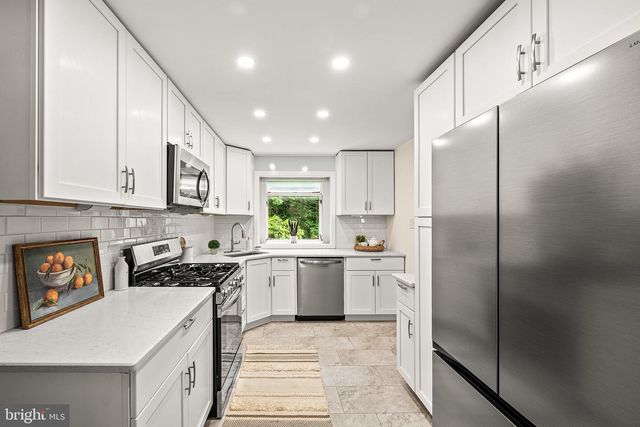 109 WESTMINSTER DR, Wallingford, PA 19086