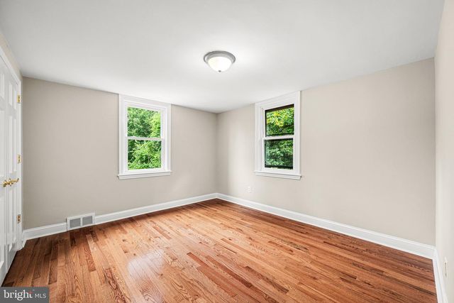 109 WESTMINSTER DR, Wallingford, PA 19086