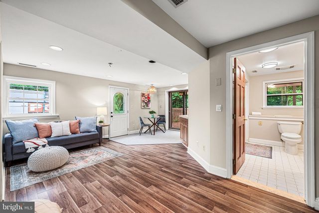 109 WESTMINSTER DR, Wallingford, PA 19086