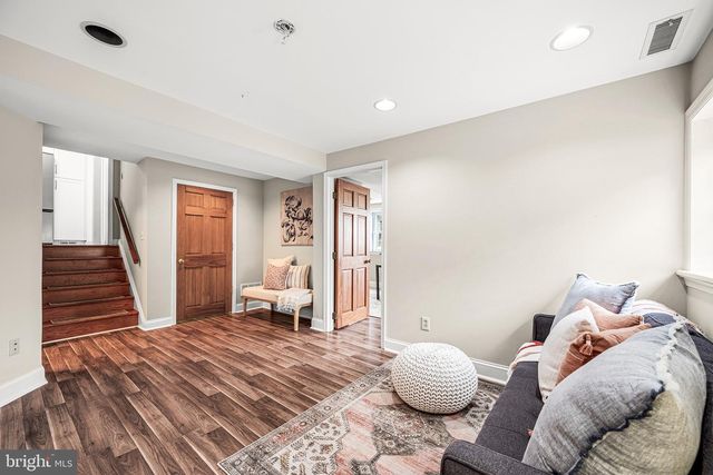 109 WESTMINSTER DR, Wallingford, PA 19086