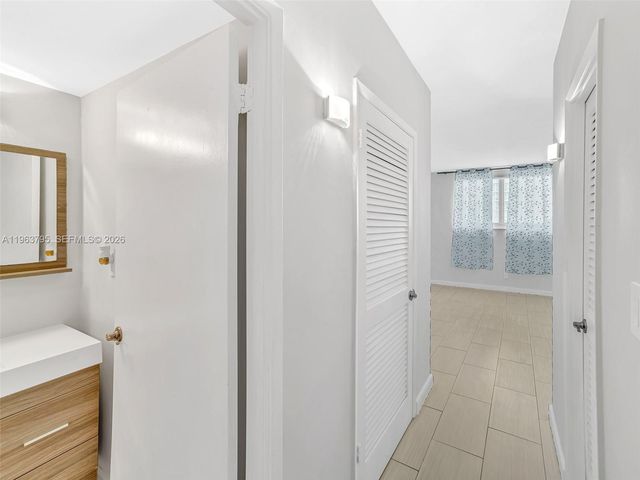 19380 Collins Ave 1005, Sunny Isles Beach, FL 33160