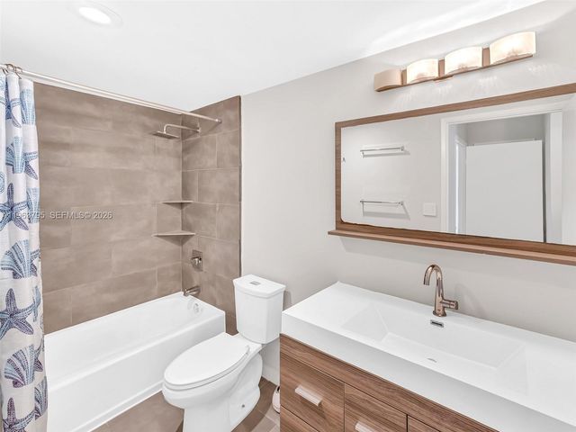 19380 Collins Ave 1005, Sunny Isles Beach, FL 33160