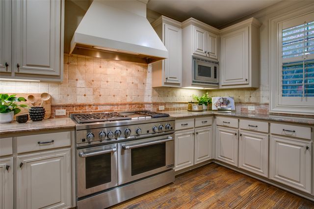 7238 Casa Loma Avenue, Dallas, TX 75214