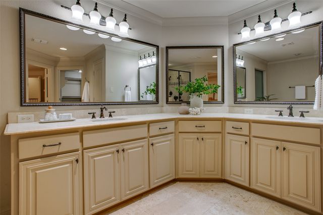 7238 Casa Loma Avenue, Dallas, TX 75214