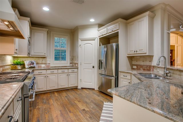 7238 Casa Loma Avenue, Dallas, TX 75214