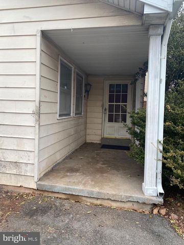 501 TAVENNER CT, Sterling, VA 20164